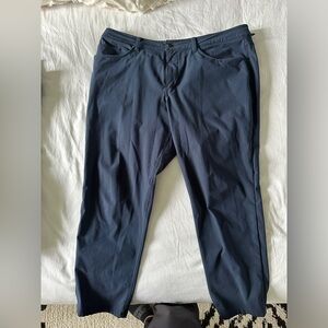 Men’s Lululemon ABC Pant